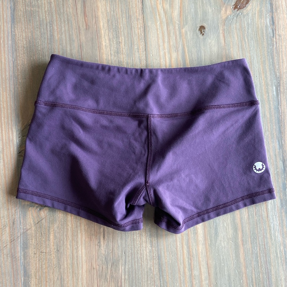 WOD GEAR booty shorts - Medium